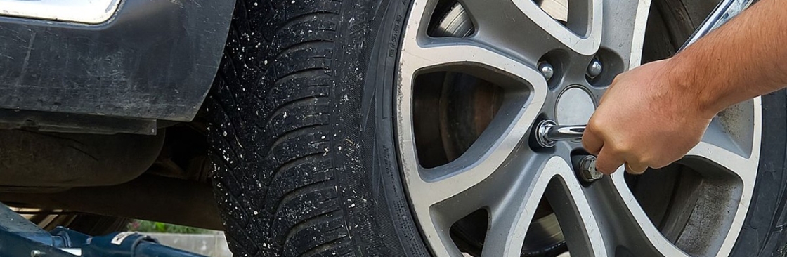 Tampa Towing And junk Cover Image